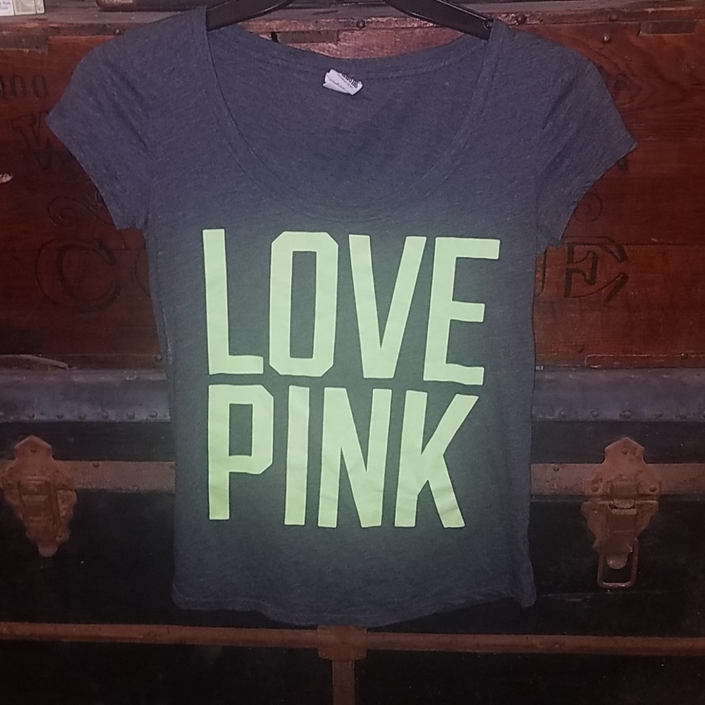PINK Tshirt